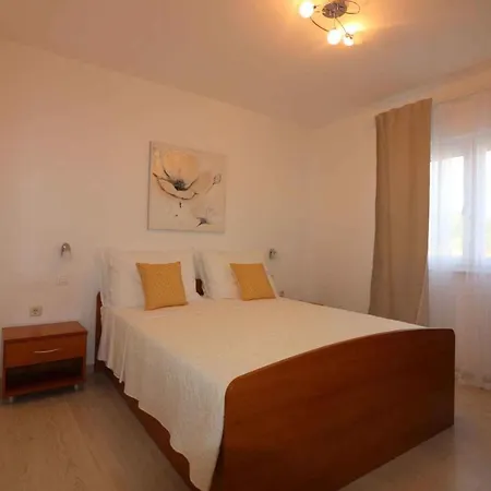 펜션 Homes In - Istrien 10234 포레치